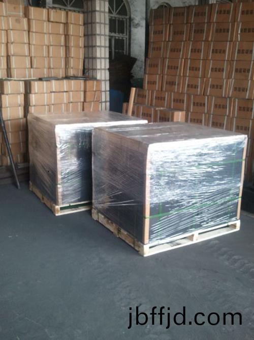 防(fang)腐(fu)碳磚(zhuan)